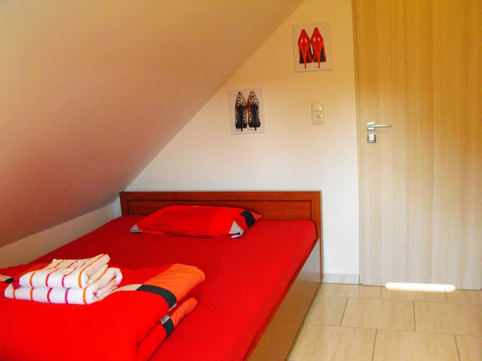 Pension Froschprinz Seligenstadt Kamer foto